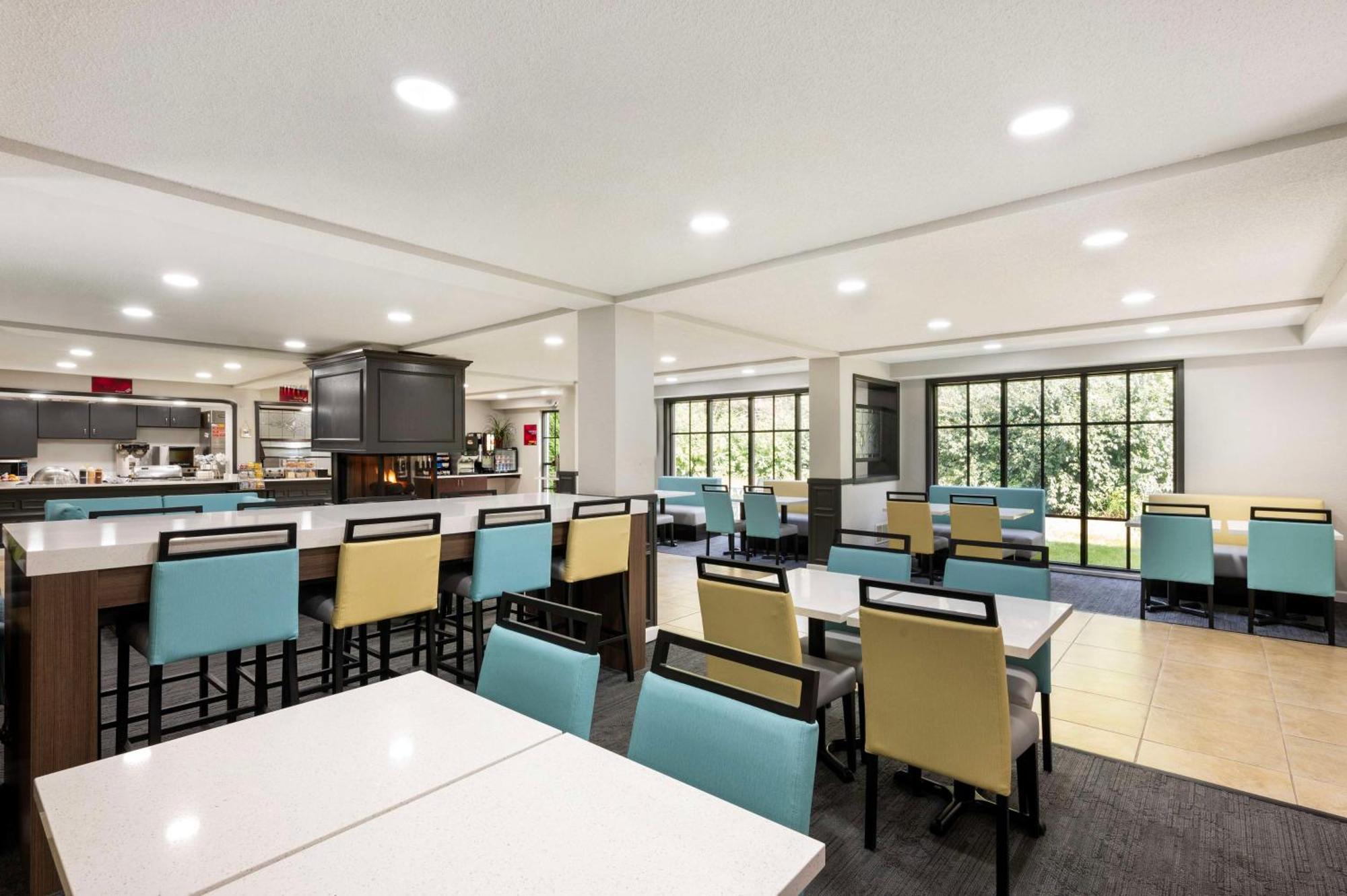 Best Western Plus Anderson Esterno foto